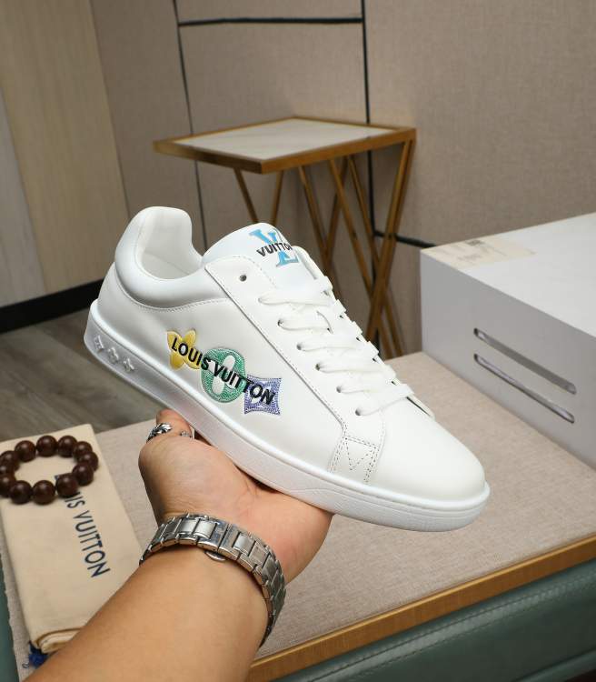 Picture of Louis Vuitton Shoes _SKULVsz38-44hnh022014988